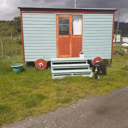 Croft Of Clune Shepherds Hut Newtonmore Eksteriør billede